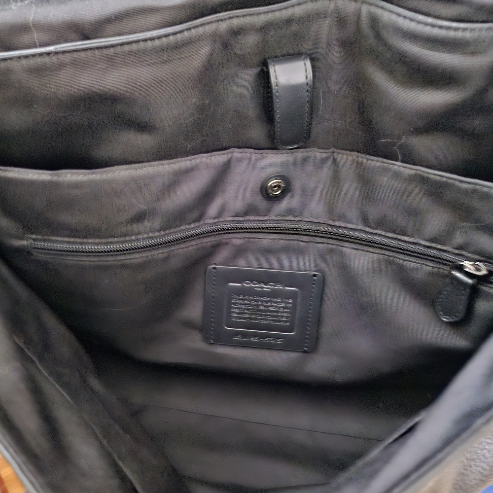 Coach Leather Men's Bag - Picture 2 of 4